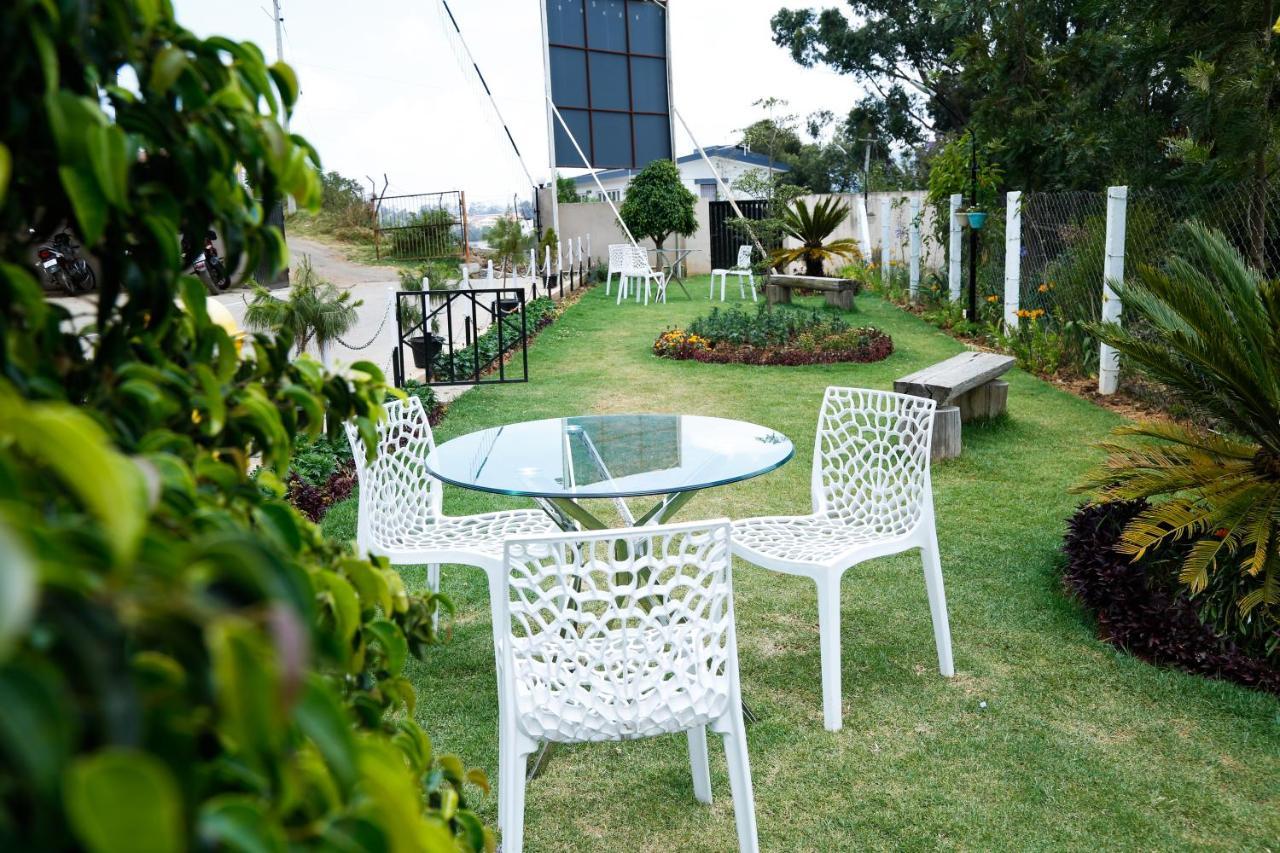 Paradise Perfect - Non Smoking Non Alcoholic No Unmarried Couples Ooty Exteriér fotografie